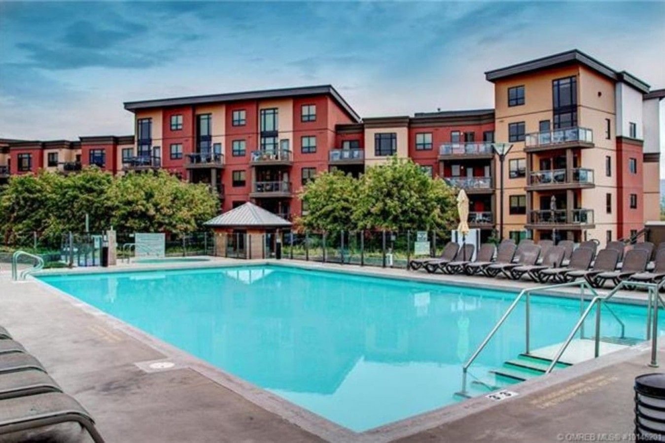 Spacious 3 Bd @ Playa 214 1 min To Beach!